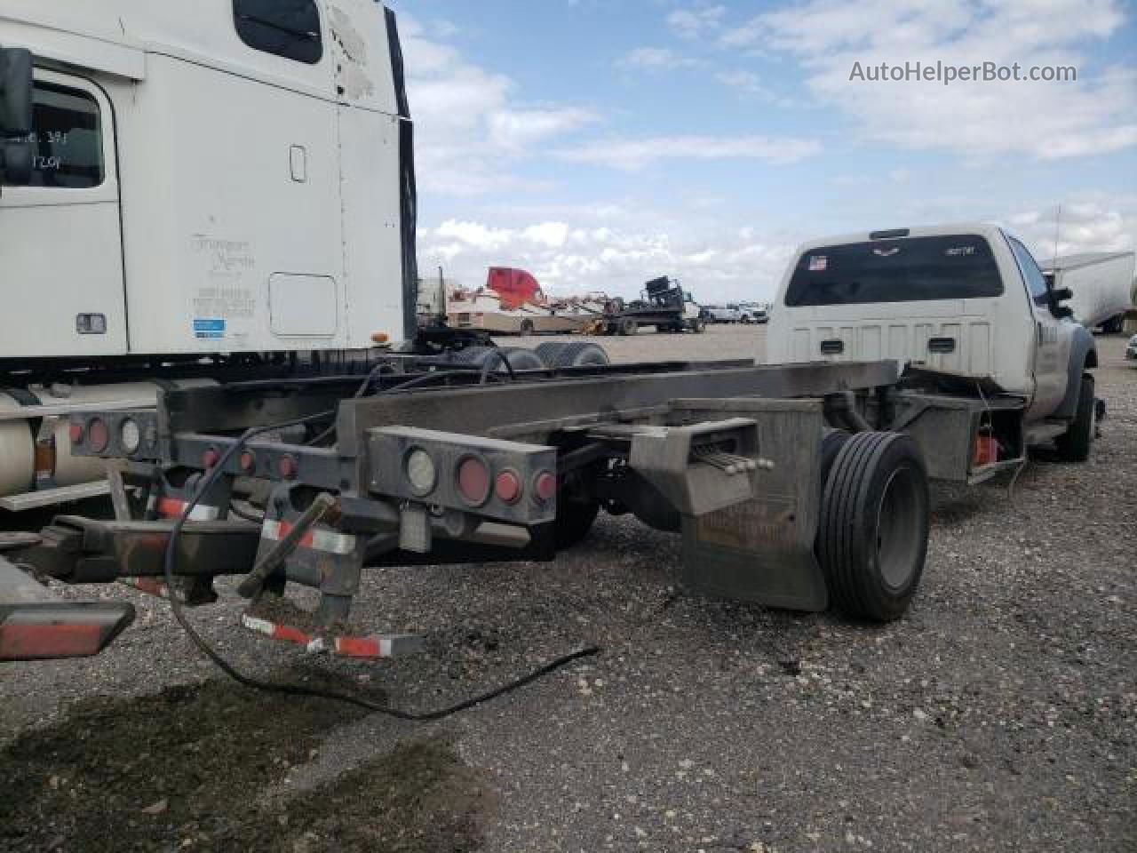 2015 Ford F550 Super Duty White vin: 1FDUF5GY6FEA53480