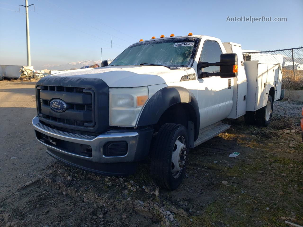 2015 Ford F550 Super Duty White vin: 1FDUF5GY6FEC05550