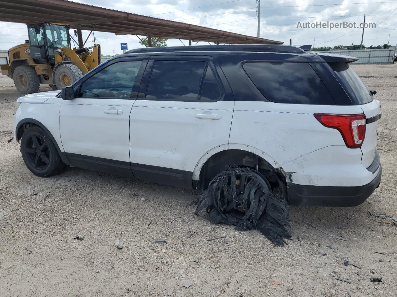 2018 Ford Explorer  White vin: 1FM5K7B81JGB07820