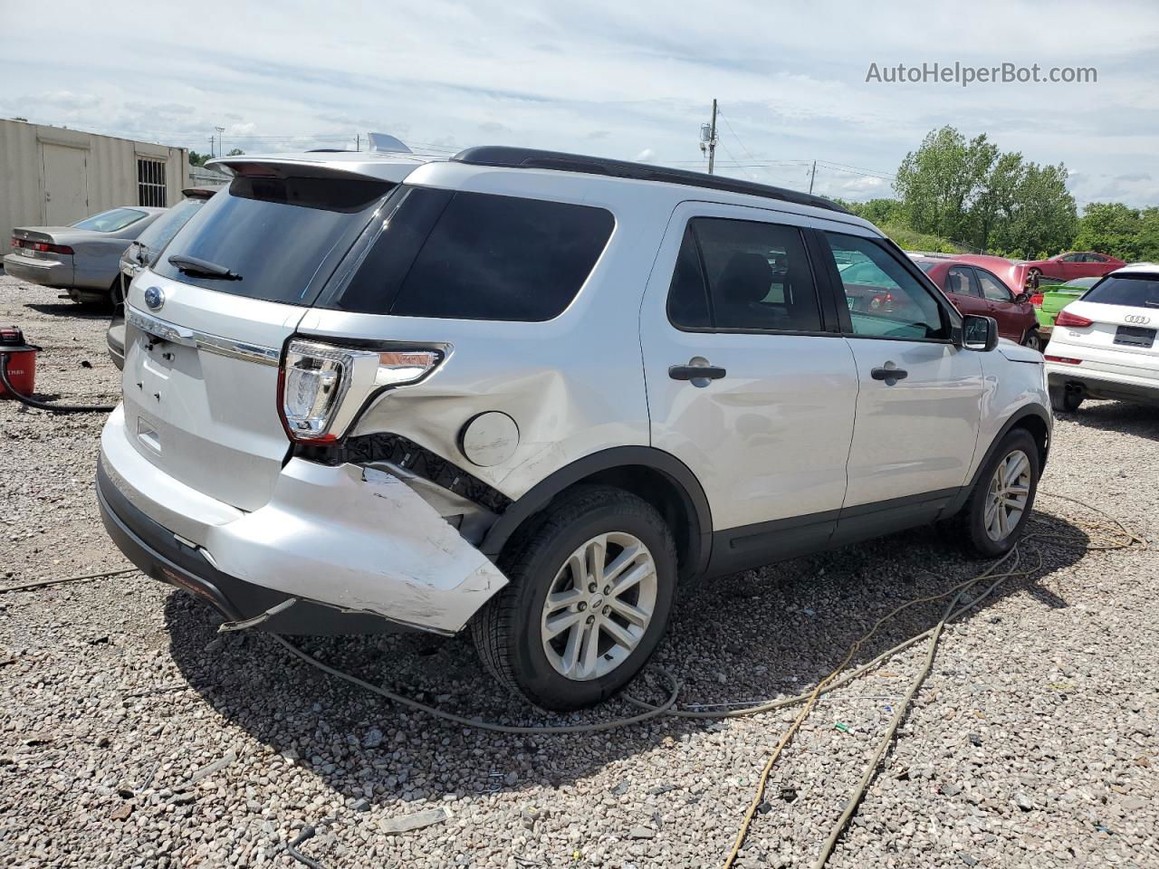 2017 Ford Explorer  Серебряный vin: 1FM5K7B86HGE07850