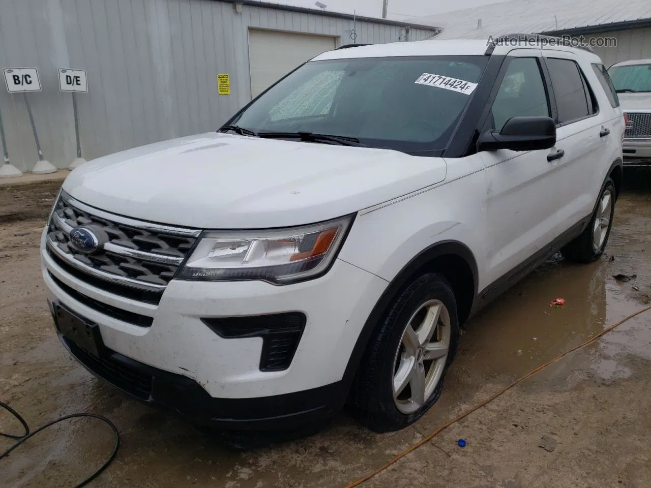 2018 Ford Explorer  White vin: 1FM5K7B86JGB63848