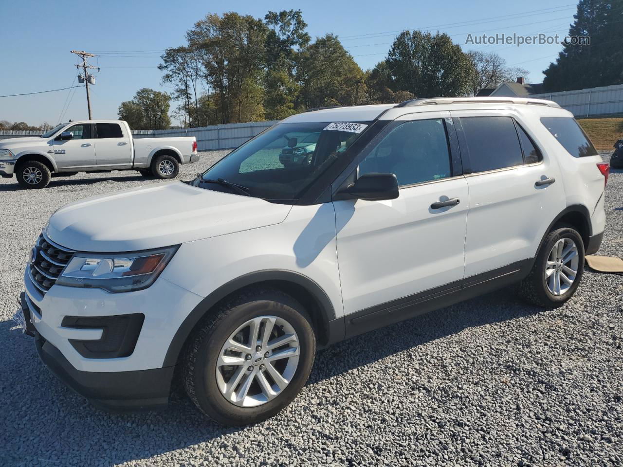 2017 Ford Explorer  White vin: 1FM5K7B89HGB27033