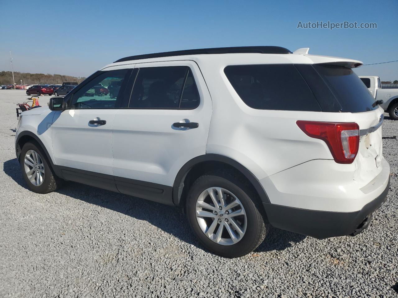 2017 Ford Explorer  White vin: 1FM5K7B89HGB27033