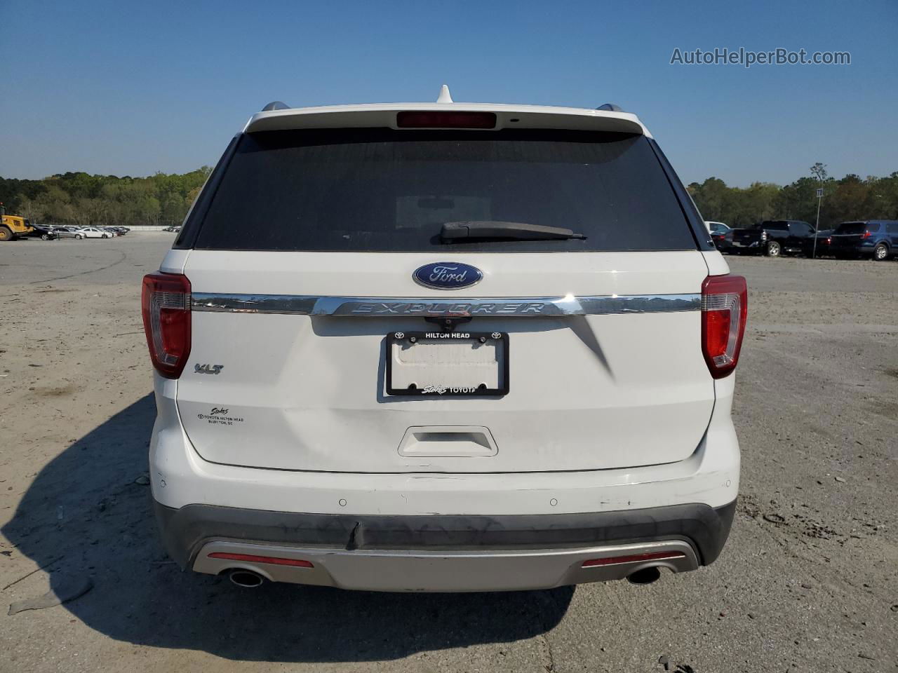 2017 Ford Explorer Xlt White vin: 1FM5K7D80HGA84117