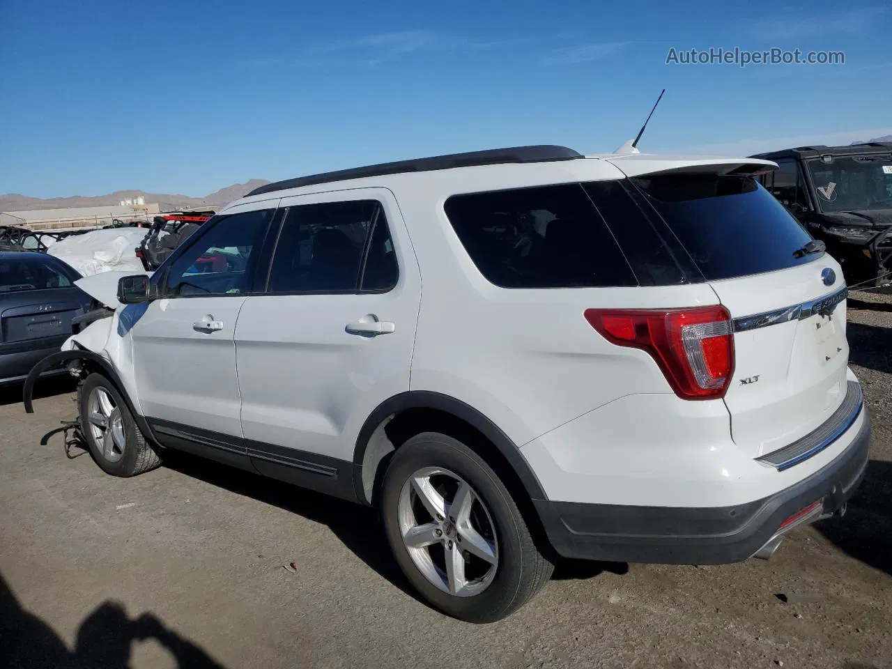 2018 Ford Explorer Xlt White vin: 1FM5K7D81JGA31948