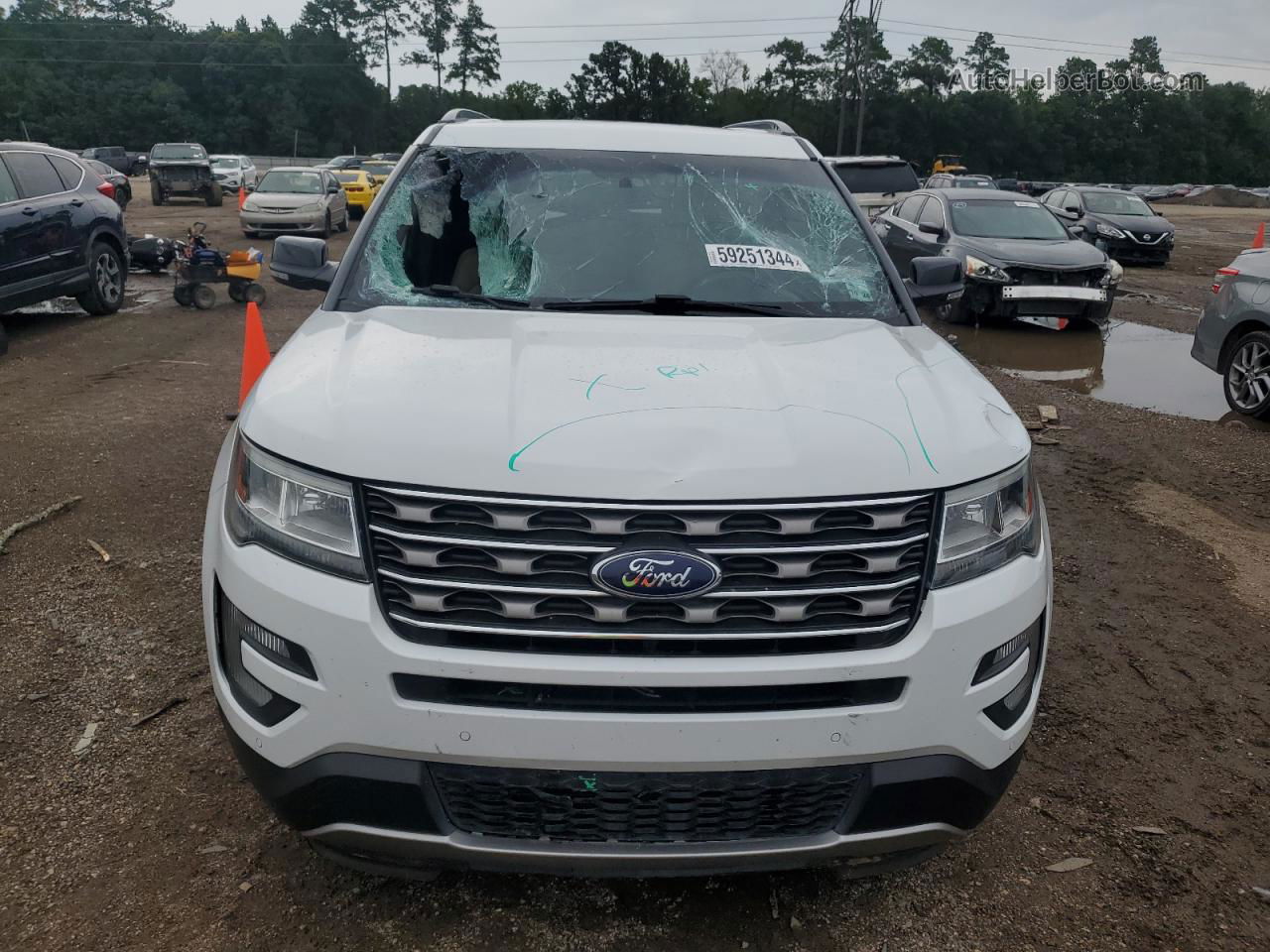 2017 Ford Explorer Xlt White vin: 1FM5K7D82HGA73068