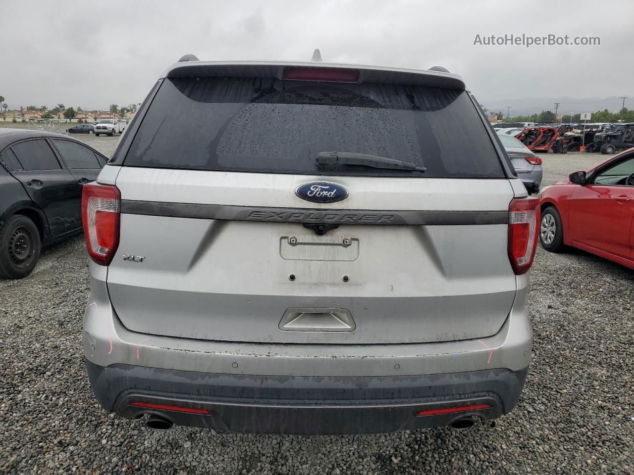 2017 Ford Explorer Xlt Silver vin: 1FM5K7D82HGC61931