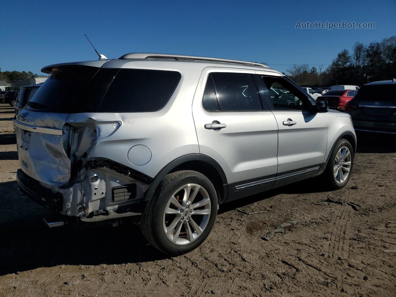 2018 Ford Explorer Xlt Silver vin: 1FM5K7D82JGA23616