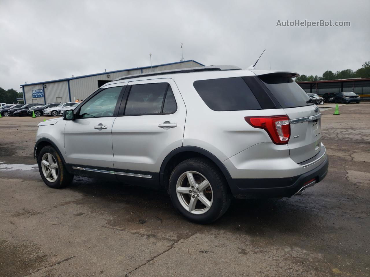 2018 Ford Explorer Xlt Silver vin: 1FM5K7D82JGB39379