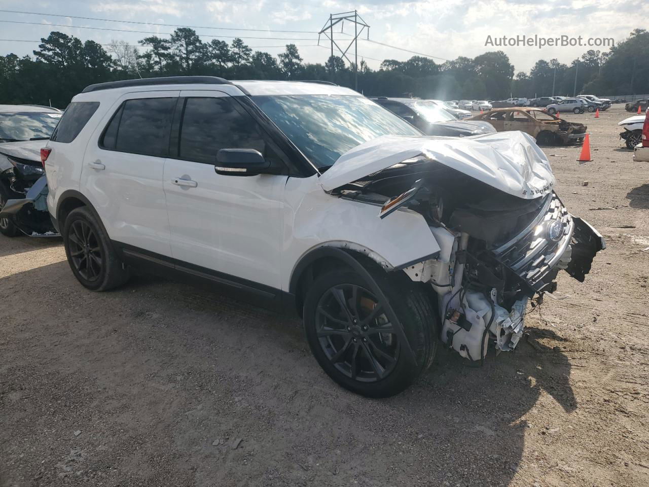 2018 Ford Explorer Xlt White vin: 1FM5K7D84JGB26701