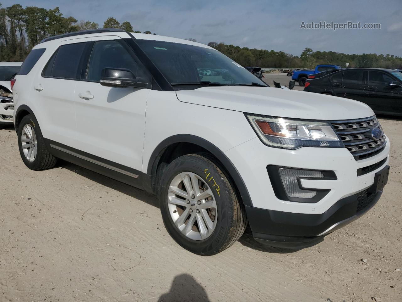 2017 Ford Explorer Xlt White vin: 1FM5K7D85HGC13159