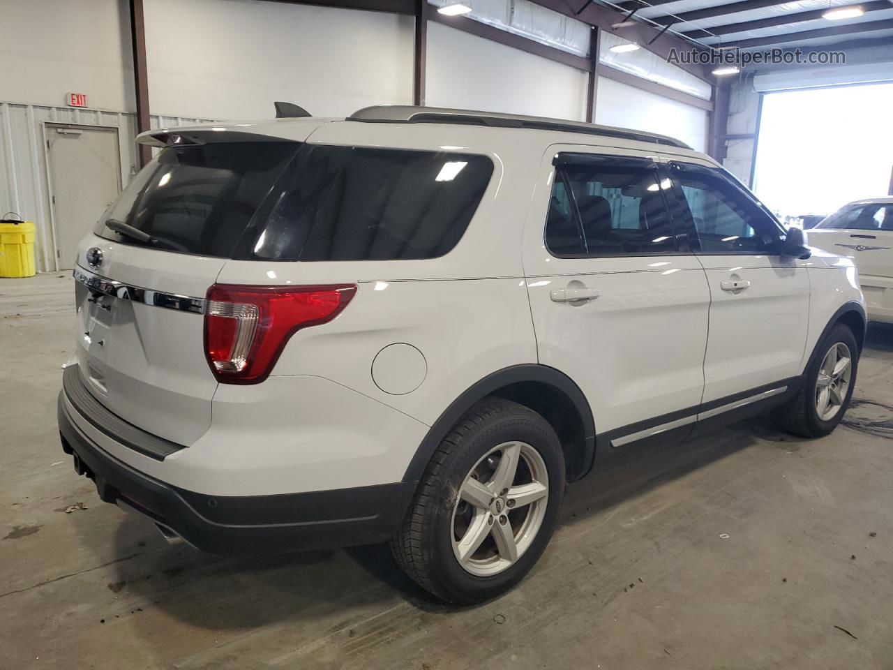 2018 Ford Explorer Xlt White vin: 1FM5K7D85JGA51734