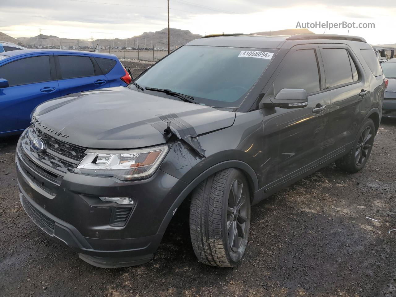 2018 Ford Explorer Xlt Gray vin: 1FM5K7D85JGB44365