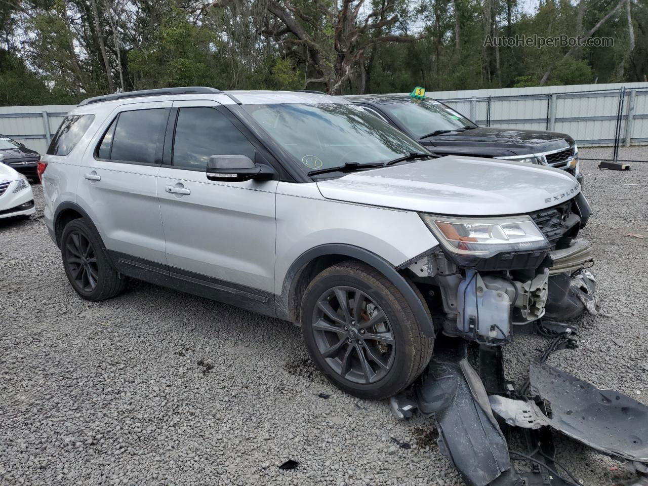 2018 Ford Explorer Xlt Silver vin: 1FM5K7D86JGB52393