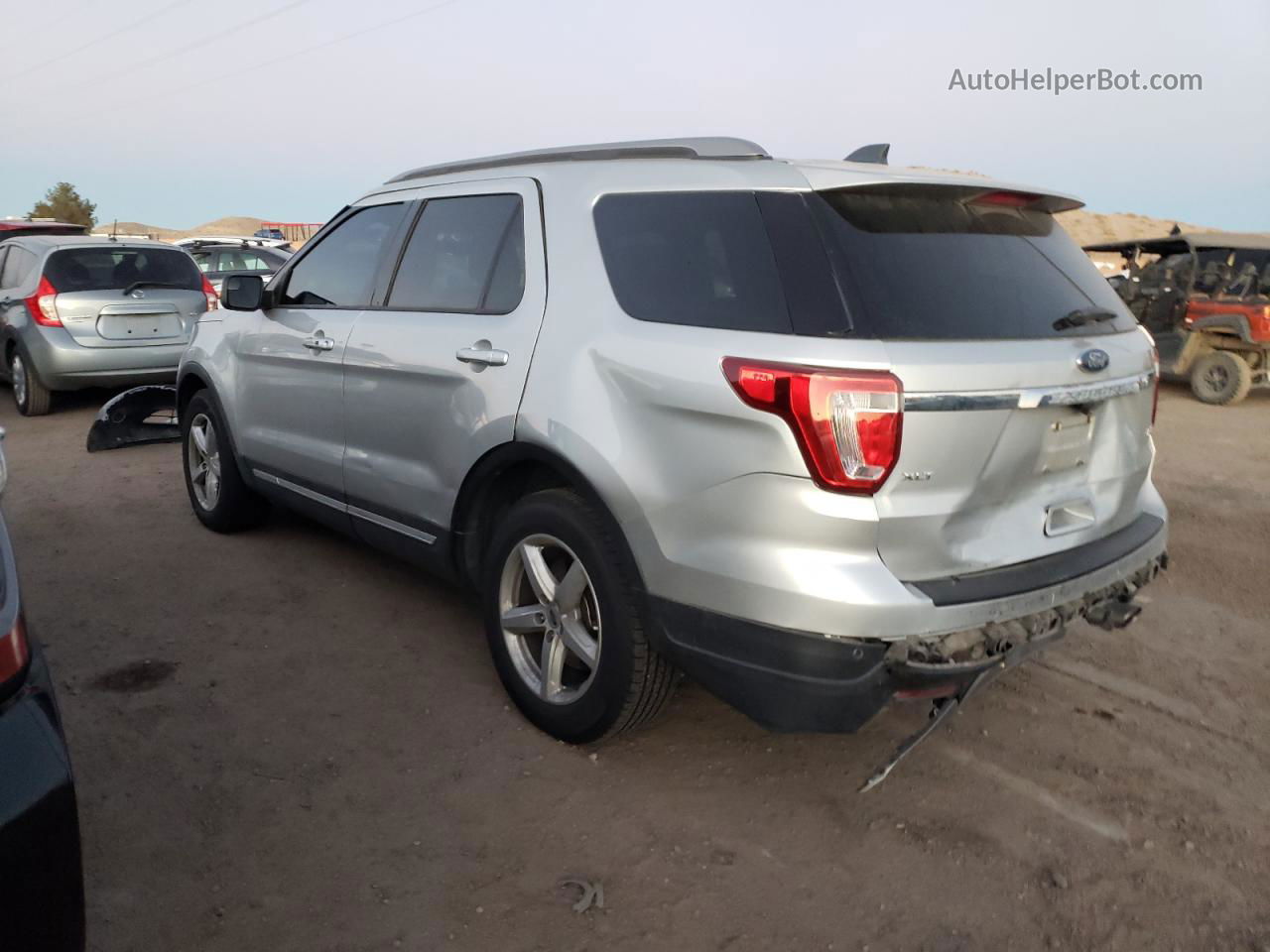 2018 Ford Explorer Xlt Silver vin: 1FM5K7D86JGC05917