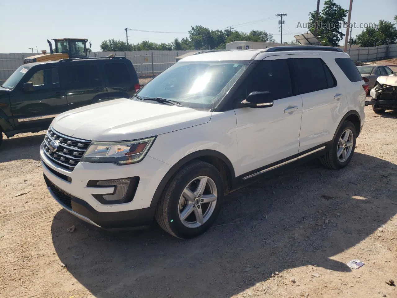 2017 Ford Explorer Xlt White vin: 1FM5K7D87HGC31825