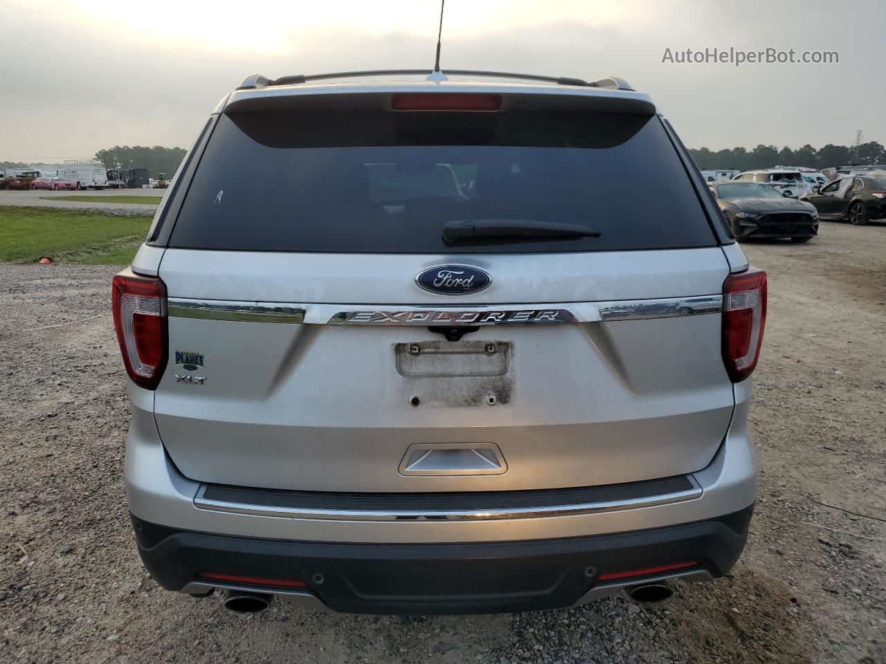 2018 Ford Explorer Xlt Silver vin: 1FM5K7D89JGB42375