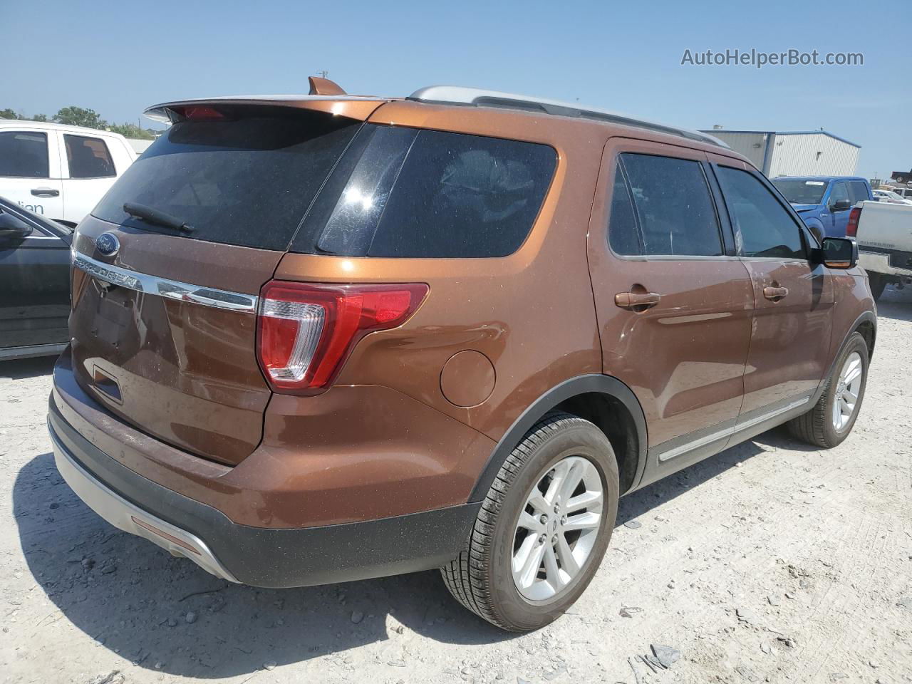 2017 Ford Explorer Xlt Orange vin: 1FM5K7D8XHGB05782