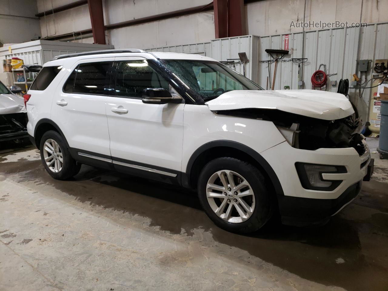 2017 Ford Explorer Xlt White vin: 1FM5K7DHXHGD99538