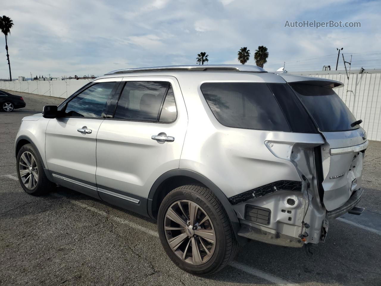 2018 Ford Explorer Limited Silver vin: 1FM5K7F81JGB33330