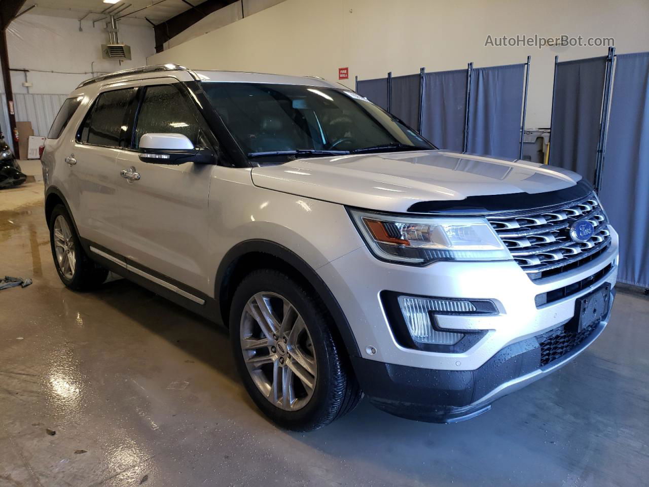 2017 Ford Explorer Limited Silver vin: 1FM5K7FH5HGA86717