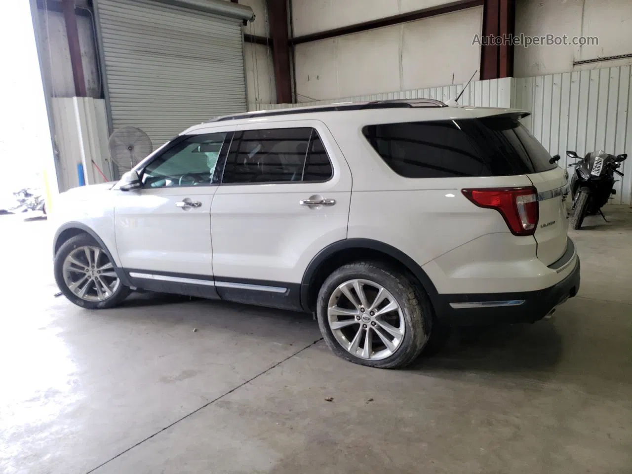 2018 Ford Explorer Limited White vin: 1FM5K7FH6JGA97697