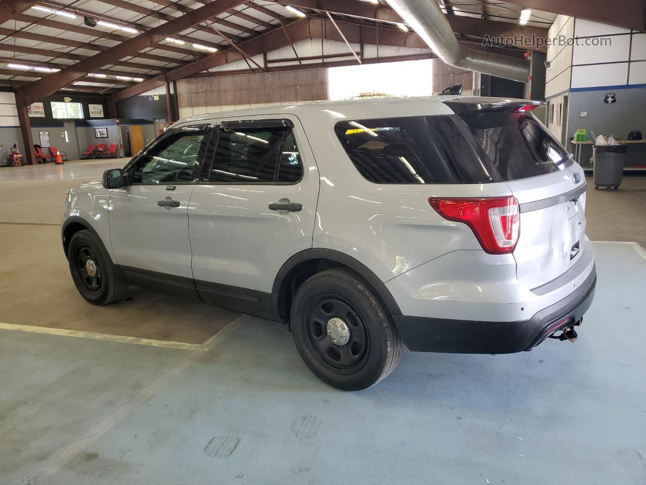 2017 Ford Explorer Police Interceptor Silver vin: 1FM5K8AR2HGA44348