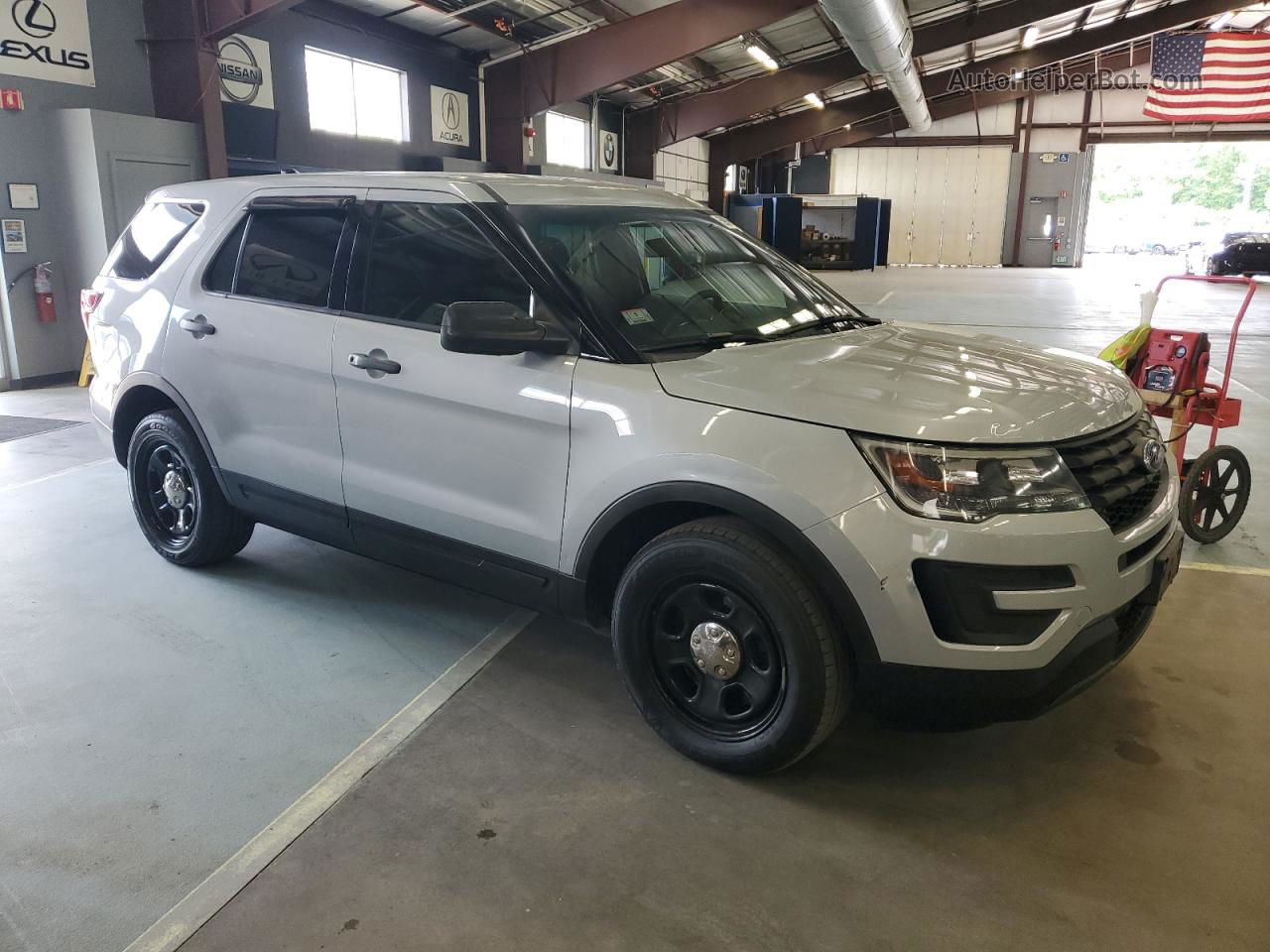 2017 Ford Explorer Police Interceptor Silver vin: 1FM5K8AR2HGA44348