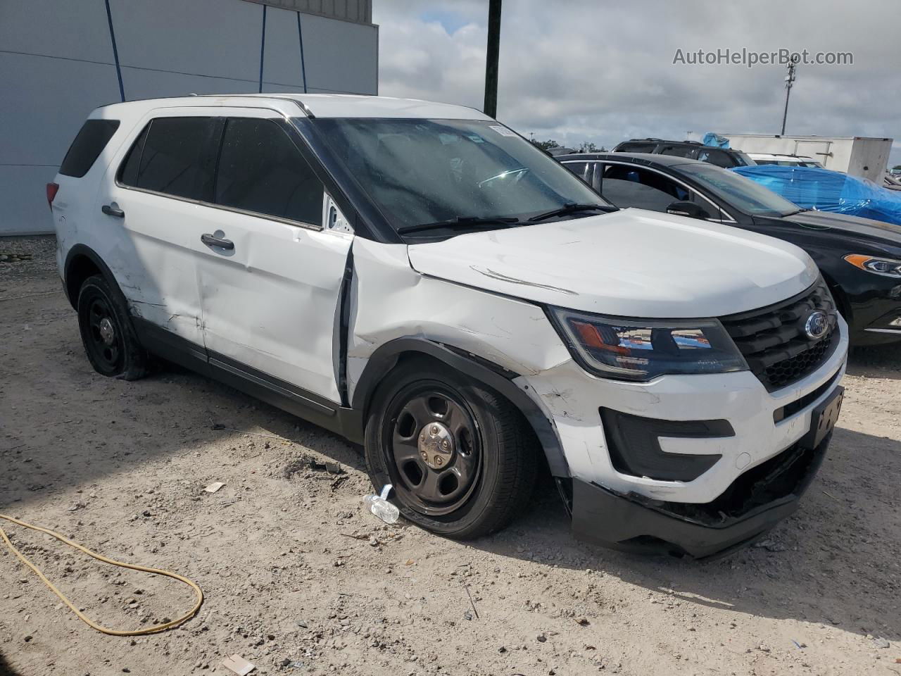 2018 Ford Explorer Police Interceptor Белый vin: 1FM5K8AR3JGC94574