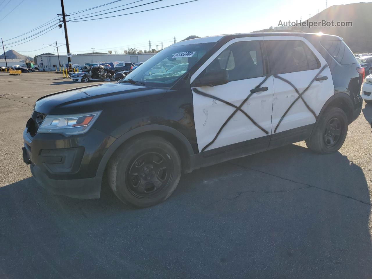 2017 Ford Explorer Police Interceptor Two Tone vin: 1FM5K8AR8HGB33728