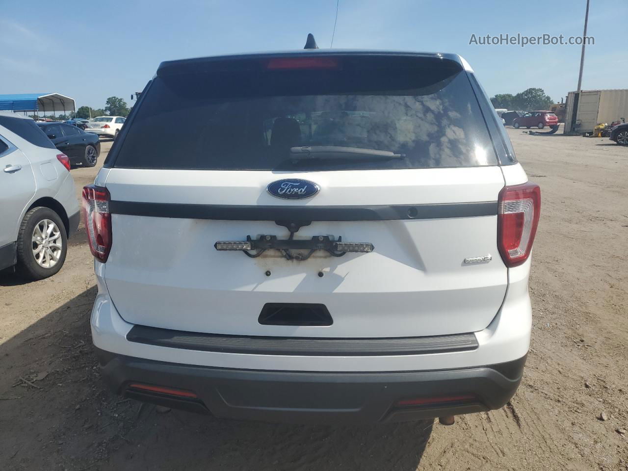 2018 Ford Explorer Police Interceptor White vin: 1FM5K8AR8JGA89767