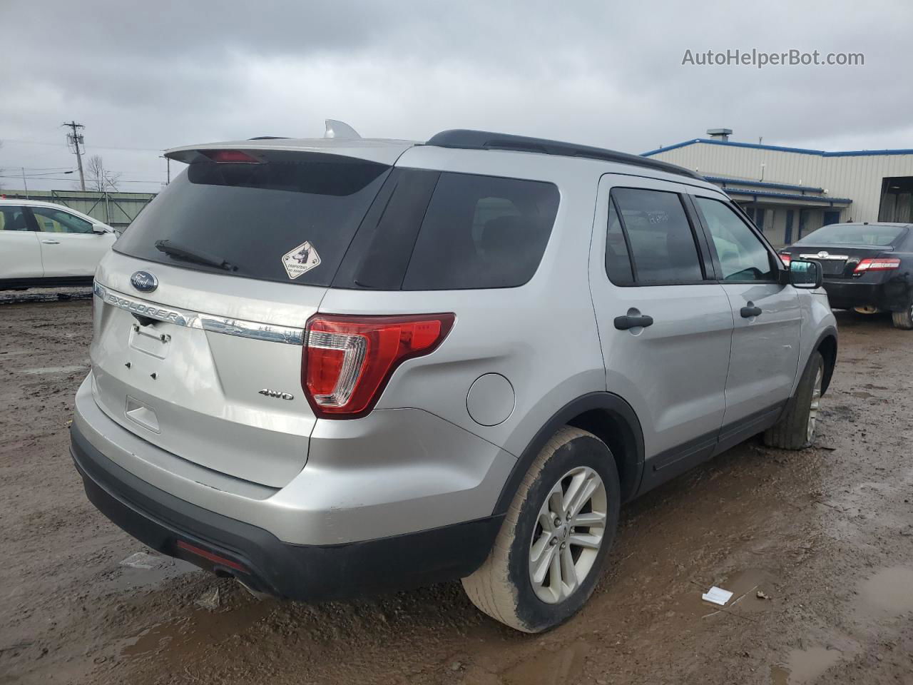 2016 Ford Explorer  Серебряный vin: 1FM5K8B81GGB35681