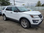 2017 Ford Explorer  White vin: 1FM5K8B81HGB26156