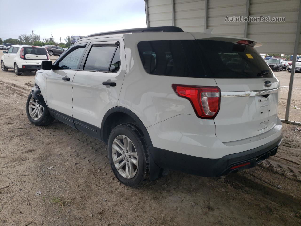 2017 Ford Explorer  Белый vin: 1FM5K8B81HGB85692