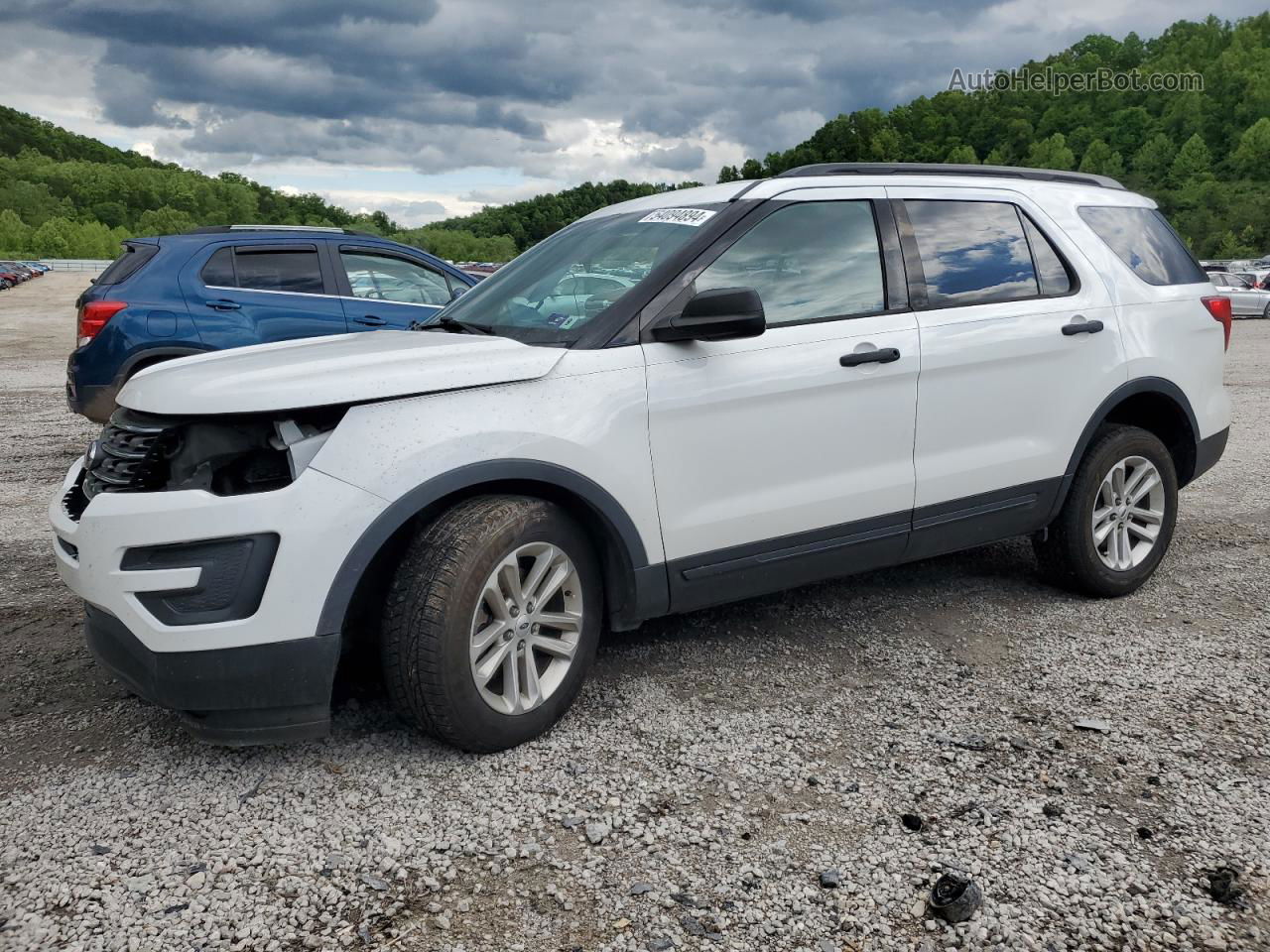 2017 Ford Explorer  White vin: 1FM5K8B85HGB61217