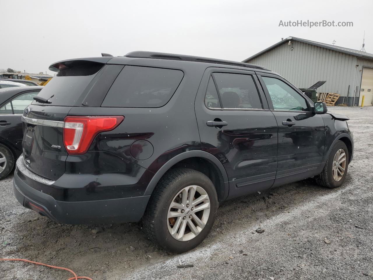 2017 Ford Explorer  Черный vin: 1FM5K8B87HGC80421