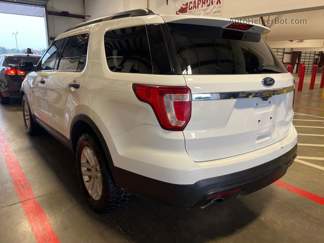 2016 Ford Explorer Base Unknown vin: 1FM5K8B89GGC62890