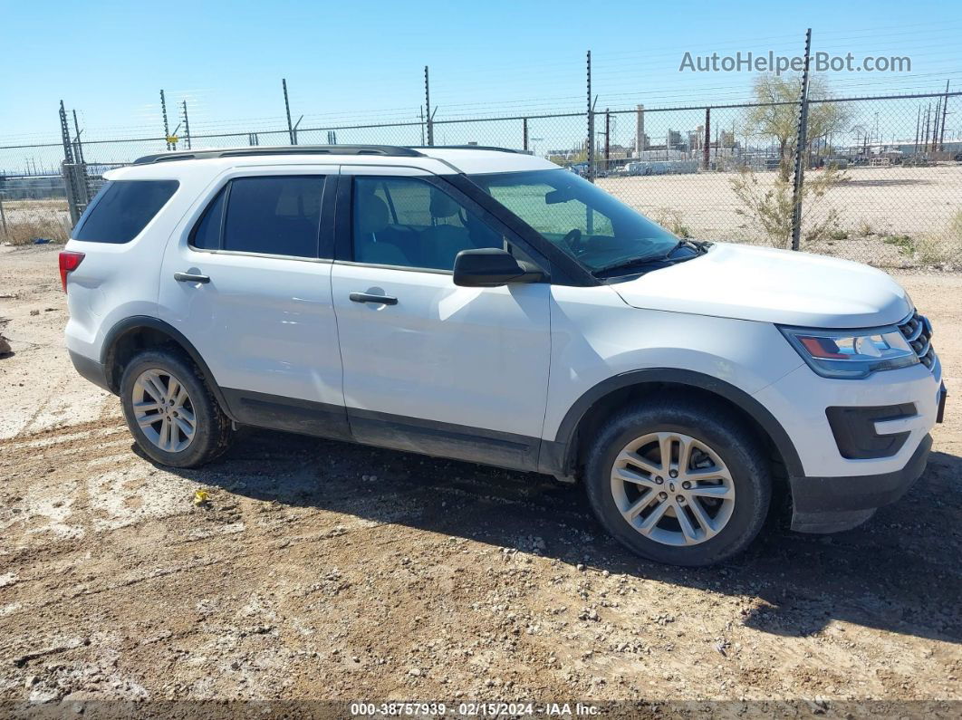 2017 Ford Explorer   White vin: 1FM5K8BH2HGC36701