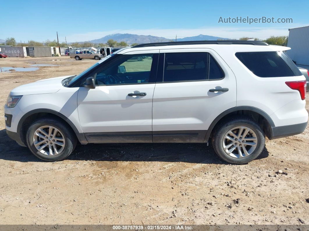 2017 Ford Explorer   White vin: 1FM5K8BH2HGC36701