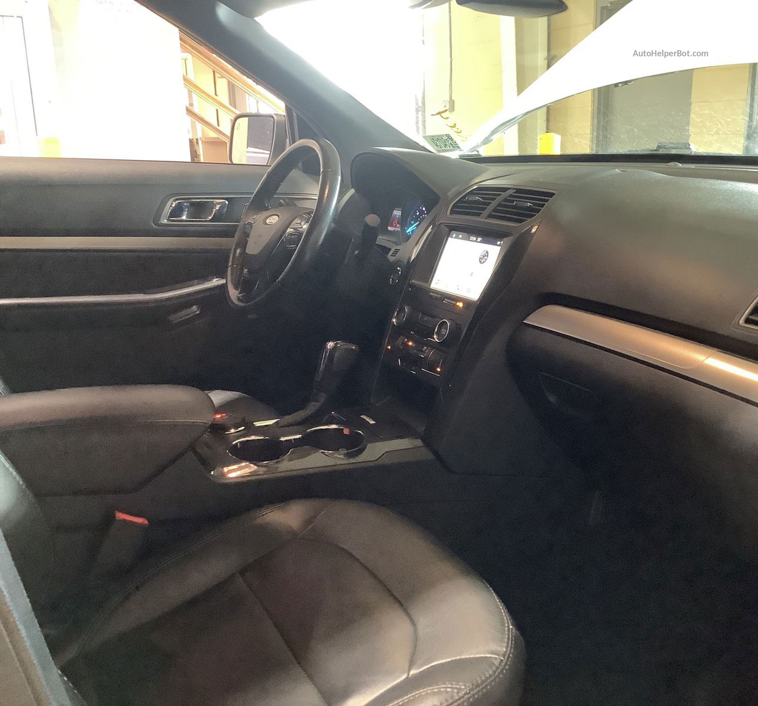 2018 Ford Explorer Xlt vin: 1FM5K8D80JGA21269