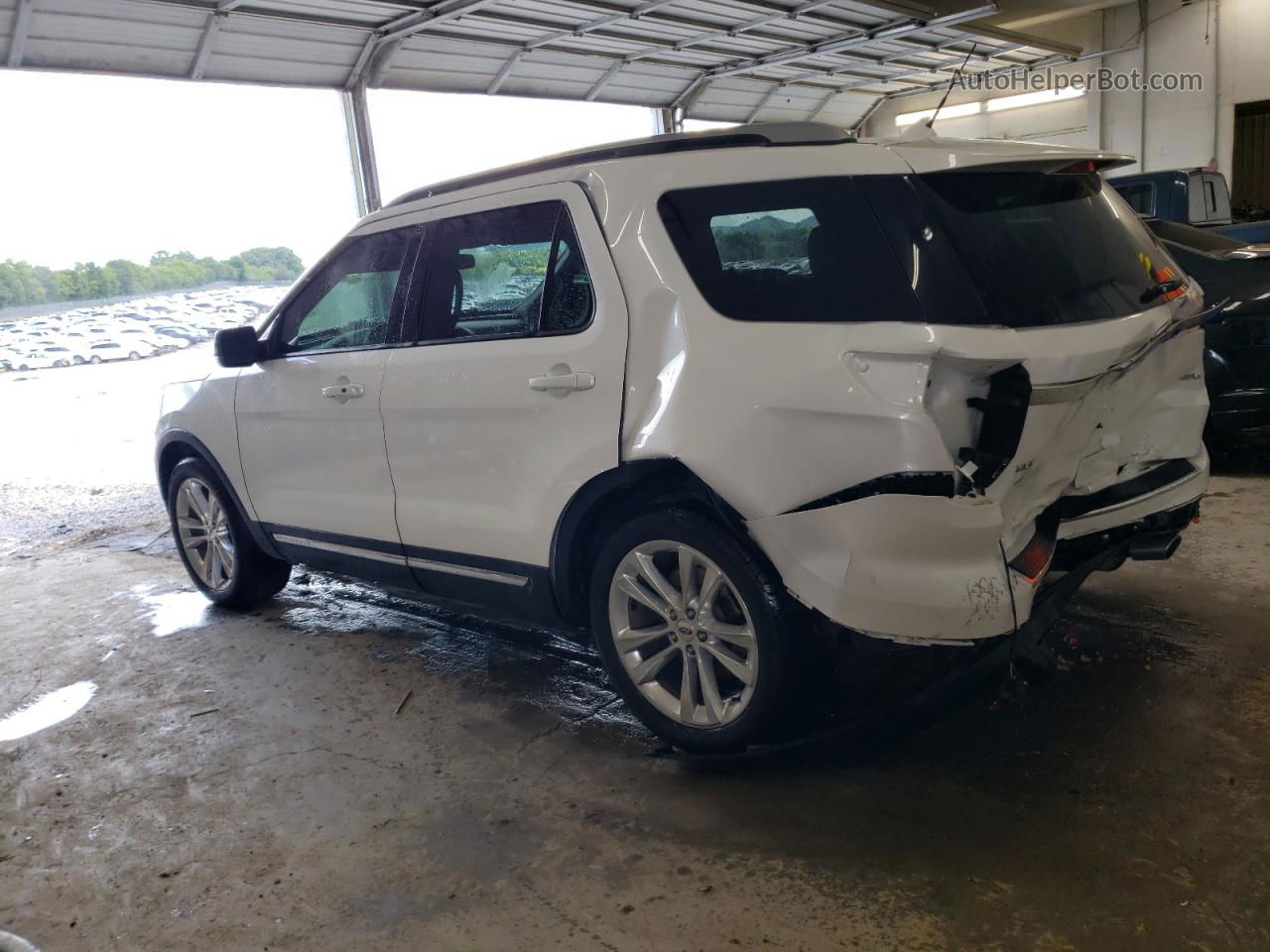 2018 Ford Explorer Xlt White vin: 1FM5K8D81JGB26015