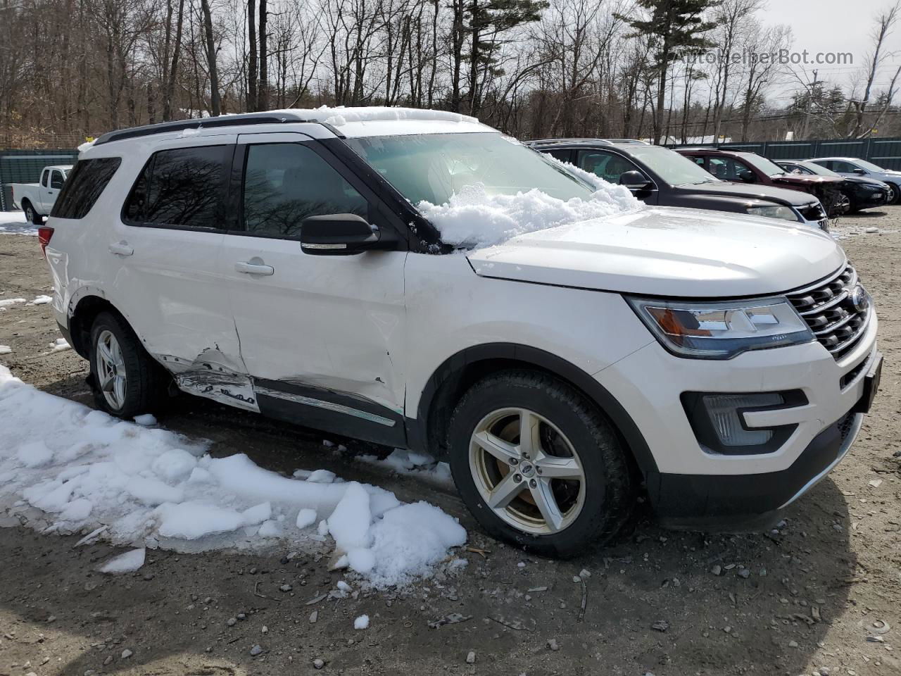 2017 Ford Explorer Xlt White vin: 1FM5K8D82HGA05911