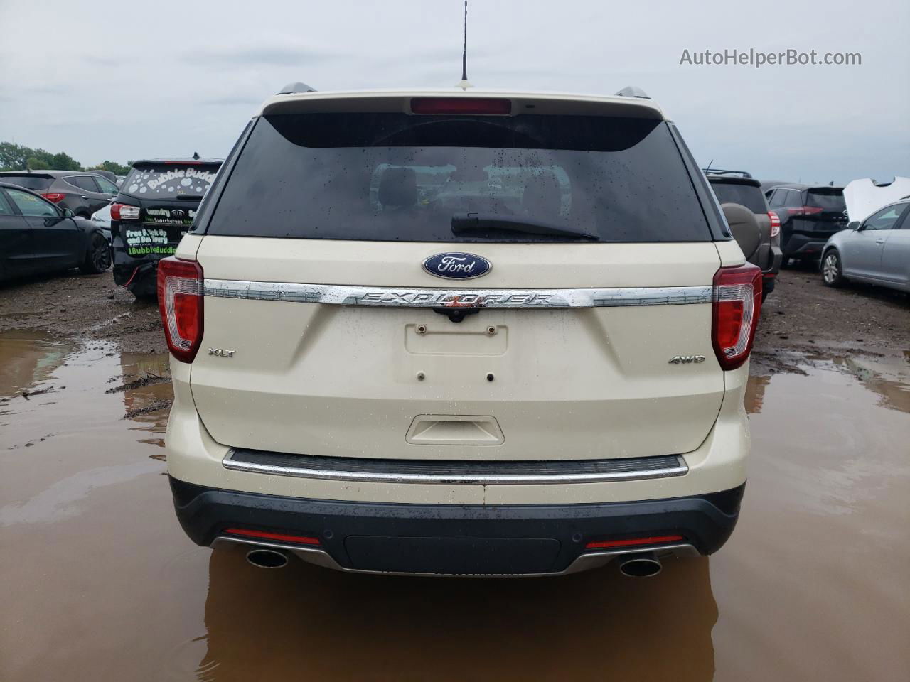 2018 Ford Explorer Xlt Cream vin: 1FM5K8D83JGA54184