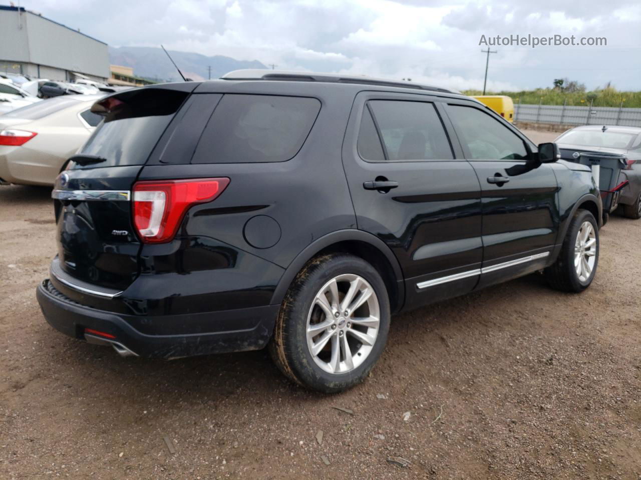 2018 Ford Explorer Xlt Черный vin: 1FM5K8D83JGA65850