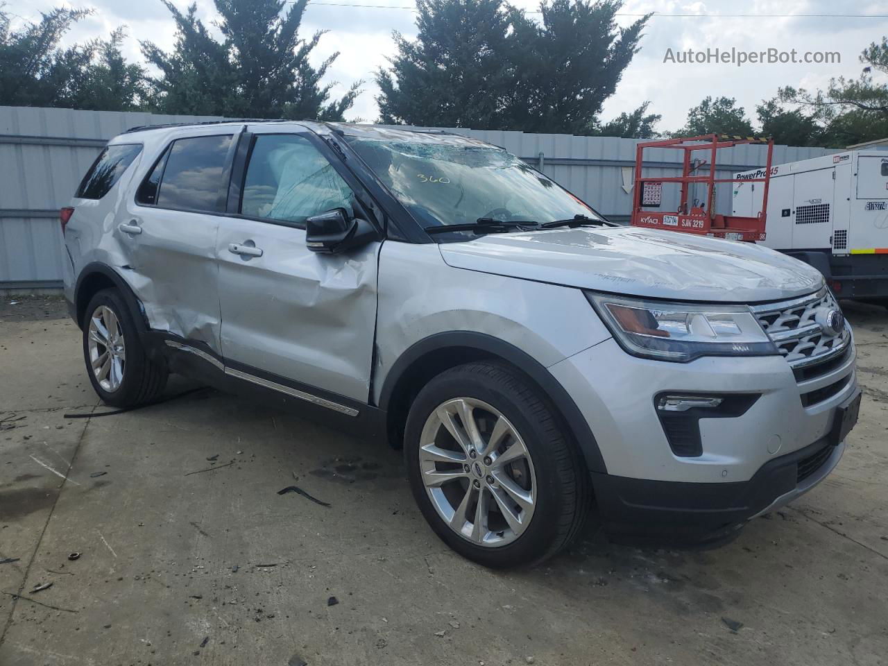 2018 Ford Explorer Xlt Серебряный vin: 1FM5K8D83JGC50917