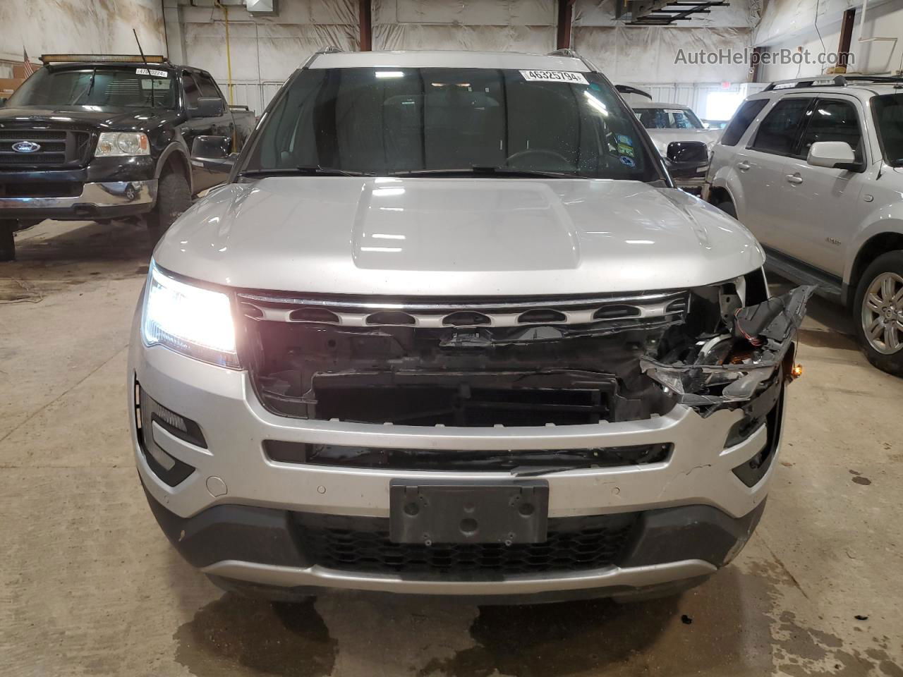 2017 Ford Explorer Xlt Silver vin: 1FM5K8D84HGB28903