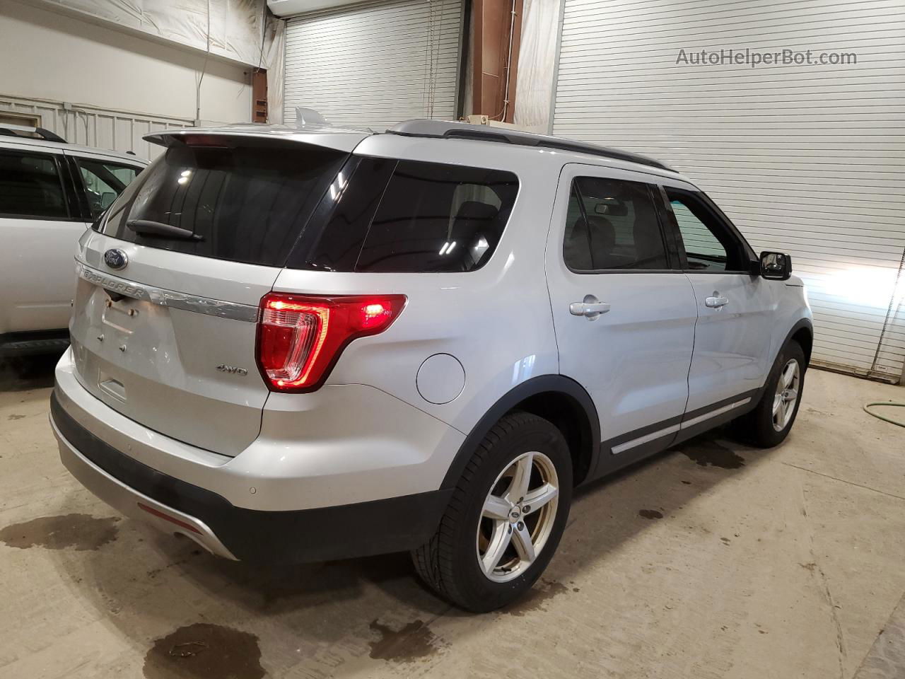 2017 Ford Explorer Xlt Silver vin: 1FM5K8D84HGB28903