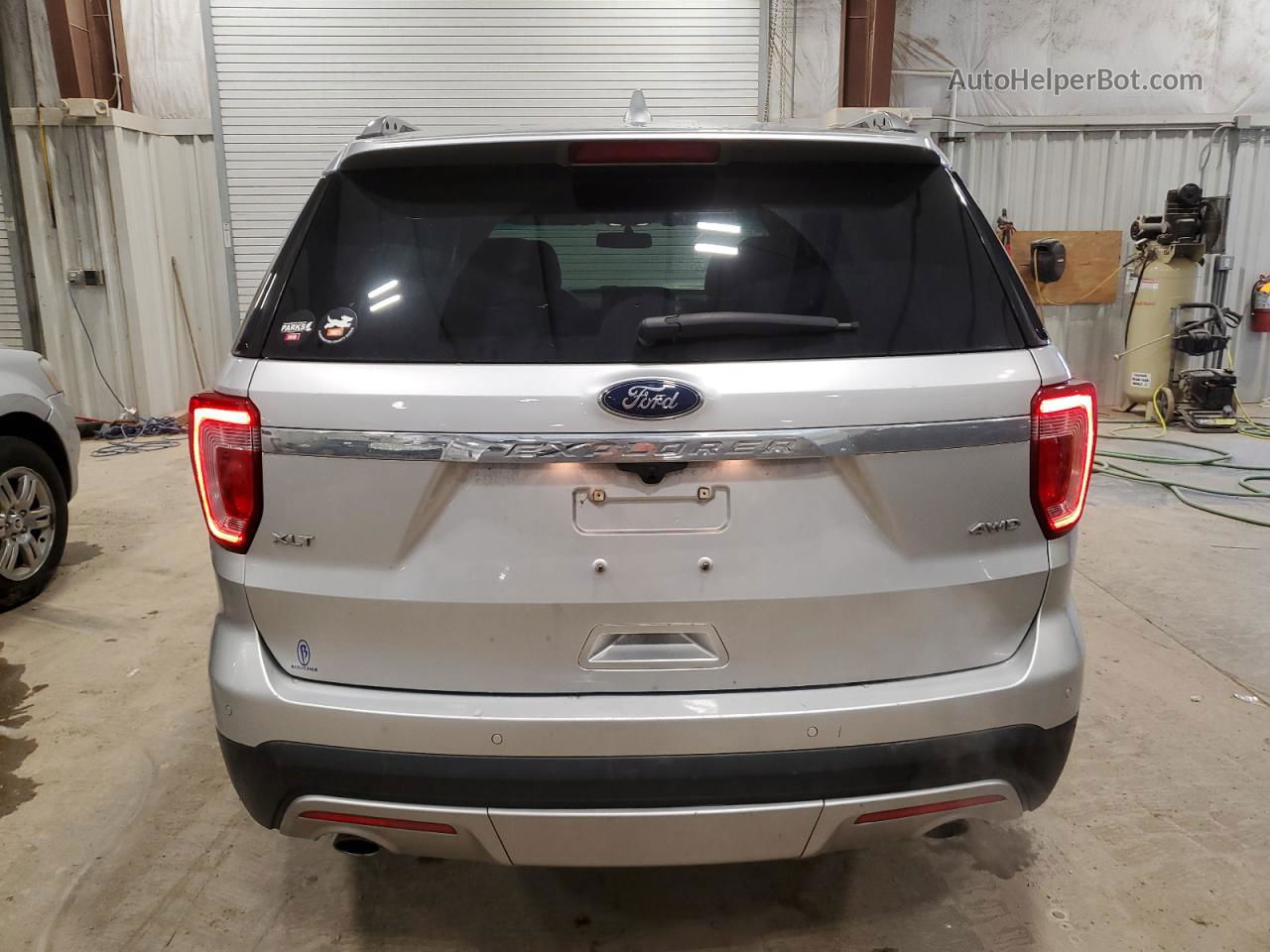 2017 Ford Explorer Xlt Silver vin: 1FM5K8D84HGB28903