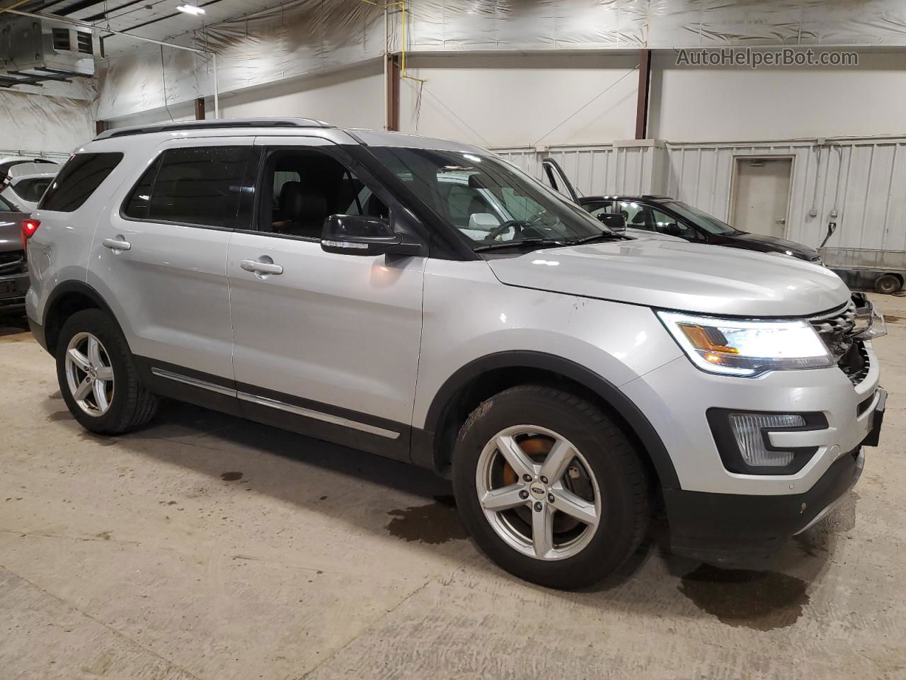 2017 Ford Explorer Xlt Silver vin: 1FM5K8D84HGB28903