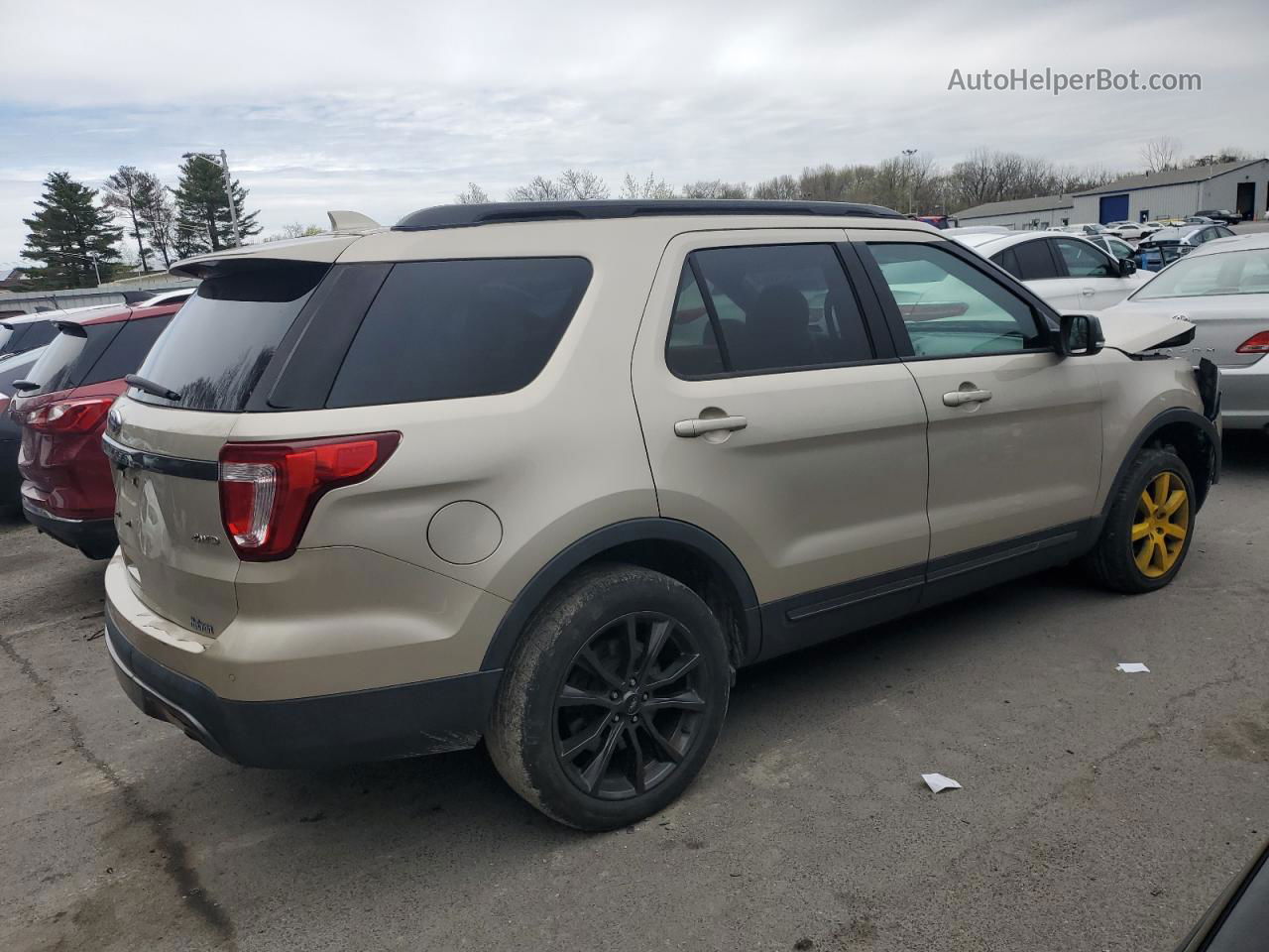 2017 Ford Explorer Xlt Beige vin: 1FM5K8D84HGE32300